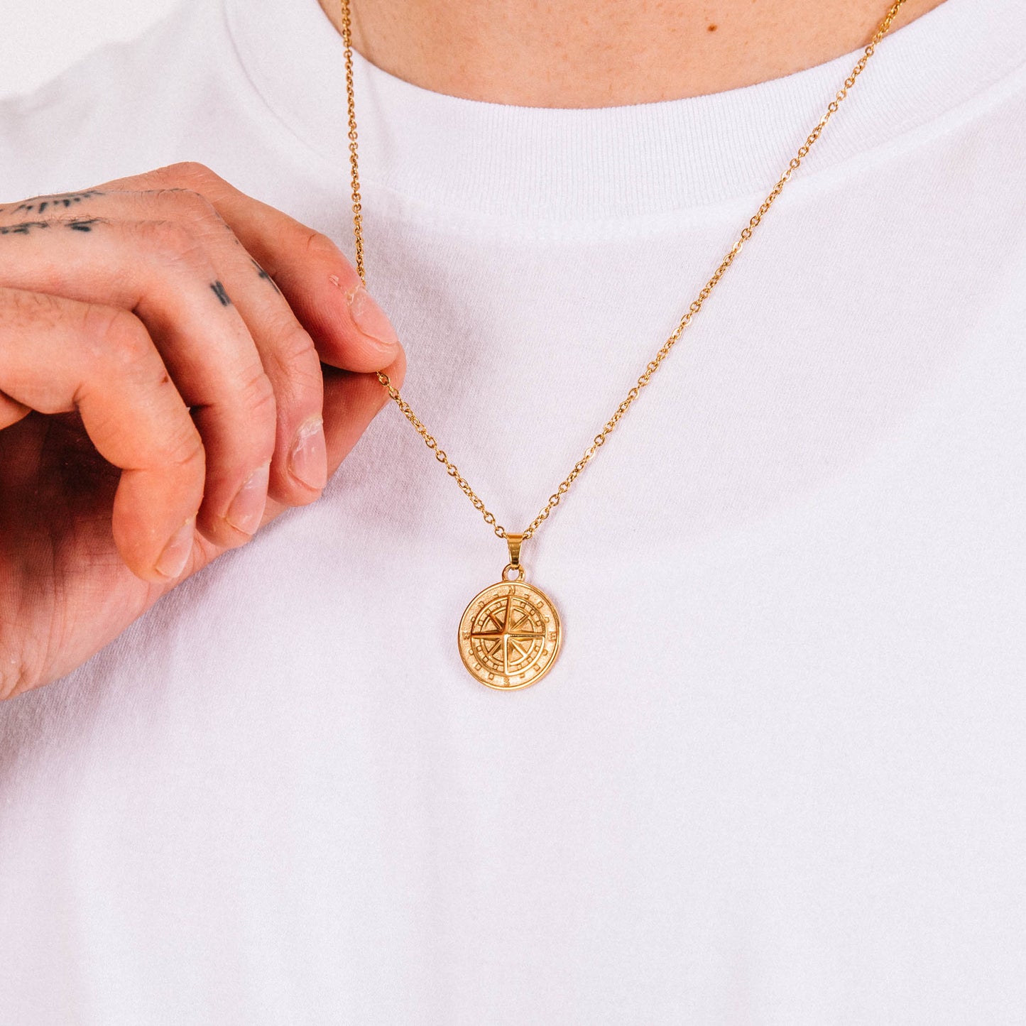 Wayfinder Gold Pendant Detail