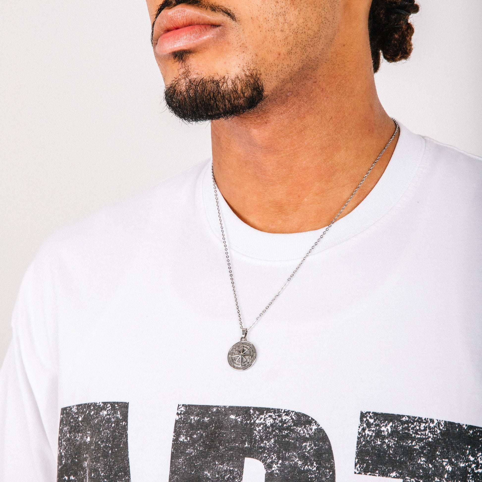 Wayfinder Pendant Detail