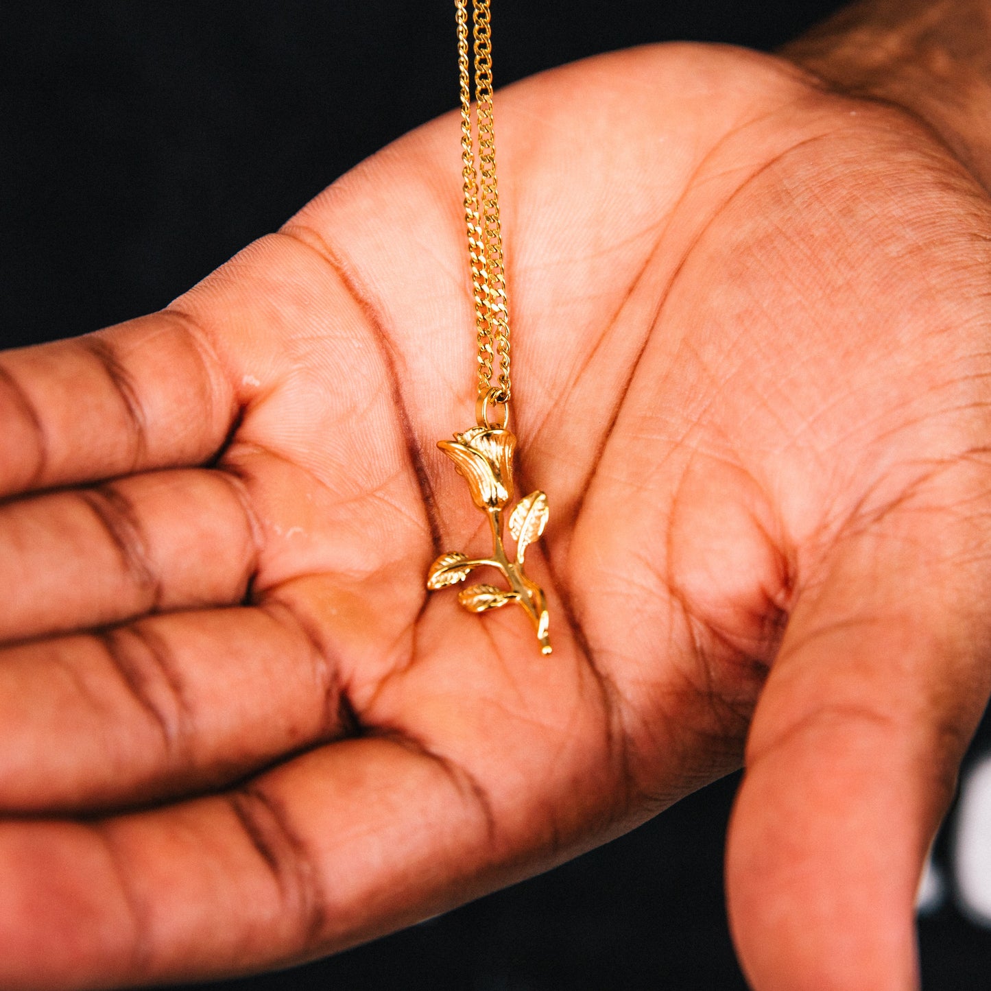 Thorned Gold Pendant Detail 3