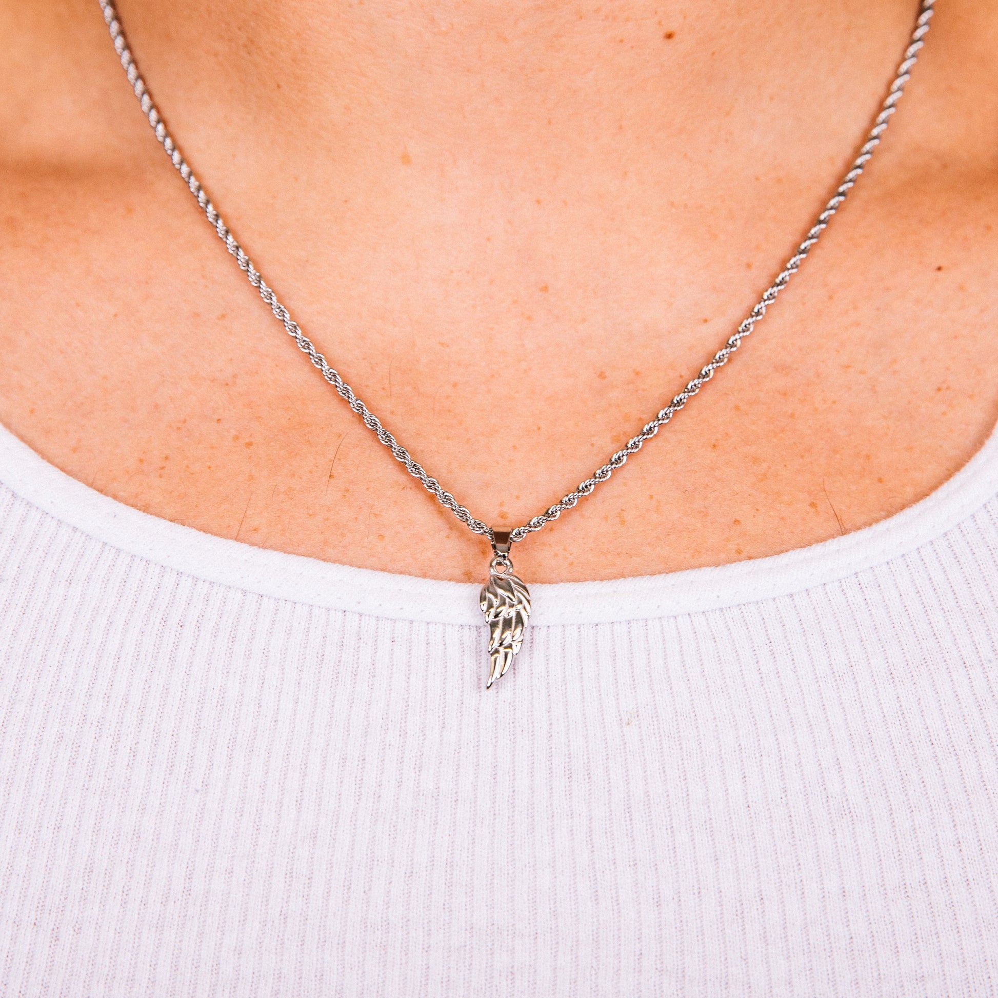 Valor Pendant Detail